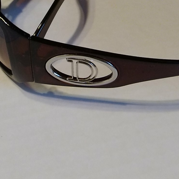 Nwt Sunglasses & Case - Picture 7 of 10